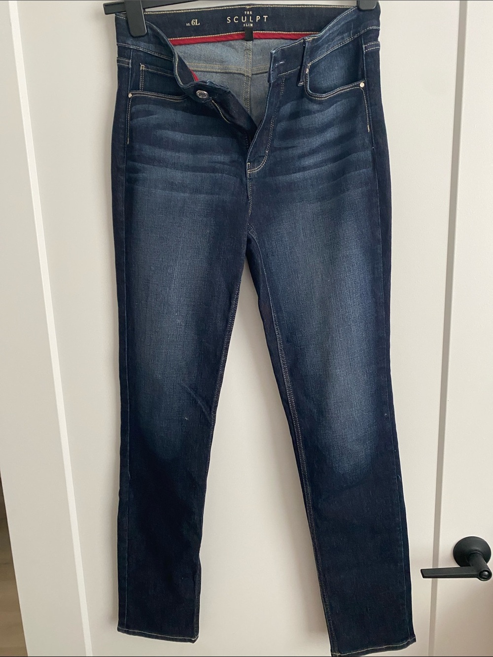White House Black Market Women’s Skinny Jeans in Dark Blue Wash